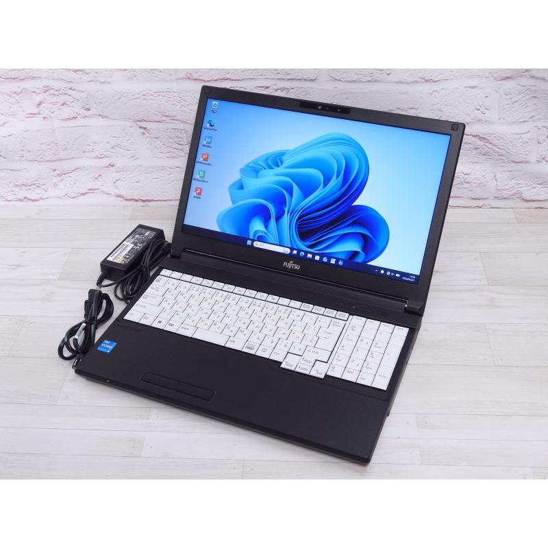 【ほぼ未使用】富士通 LIFEBOOK A5512 12世代i5/メモリ16GB 中古 Aランク 富士通 LIFEBOOK A5512/KX 第12世代 i5 1235U メモリ16GB