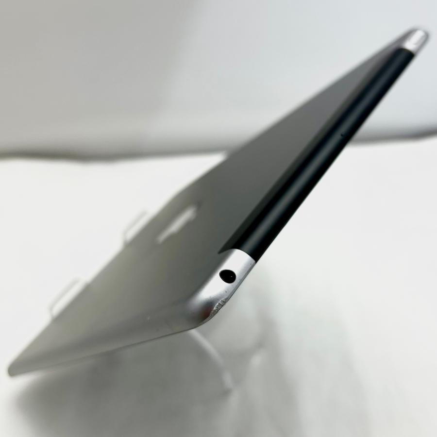 iPad第5世代 ブラック A1823 MP1J2J/A 32GB : 中古パソコン