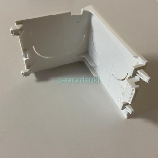 M21EBK976 三菱 エアコン用コーナーボックス 左 【純正品・新品