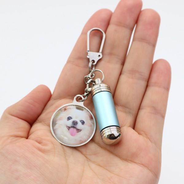 ペット 遺骨カプセル キーホルダー オーダーメイド 名札チャーム付き 名入れ 写真 遺骨入れ 犬 猫 分骨 :tou7021147:ペットメモリアルグッズPeacefully - 通販 - Yahoo!ショッピング ペット 遺骨カプセル キーホルダー オーダーメイド 名札チャーム付き 名入れ 写真 遺骨入れ 犬 猫 分骨 :tou7021147:ペットメモリアルグッズPeacefully - 通販 - Yahoo!ショッピング