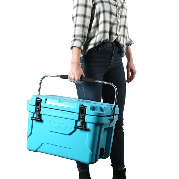 TITAN DEEP FREEZE 20Q PREMIUM ICE CHEST 5-99204-03-09 Titan Blue タイタン クーラーボックス タイタンブルー 18.93L  アウトドア用品 キャンプ用品の画像