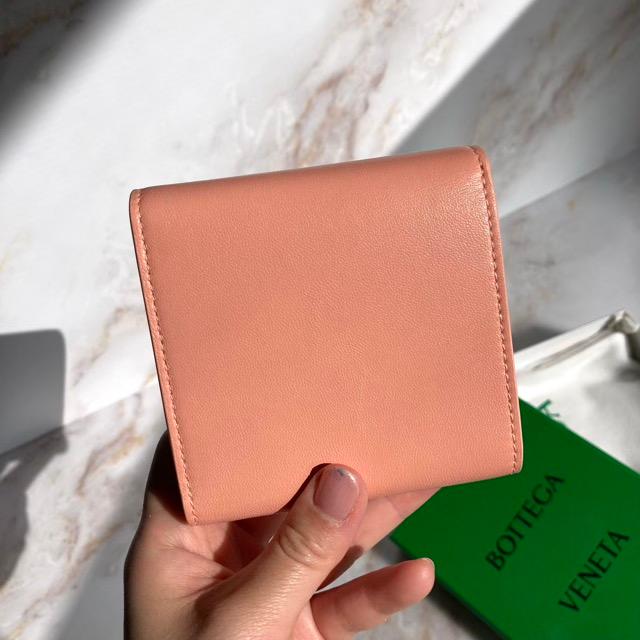 人気の製品 ボッテガヴェネタ ミニ財布 三つ折り スムースレザー