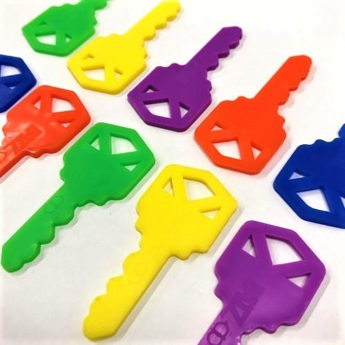 カギ型のハンドトイ プラスチックキー 1個 おもちゃ 鍵 インコ オウム 小鳥 色指定不可 Plastic Keys インコ専門店ぺありー 通販 Yahoo ショッピング