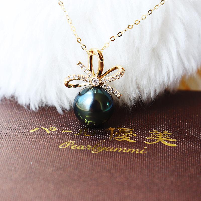 新品】WG18Kタヒチパールペンダントバチカンダイヤ付き