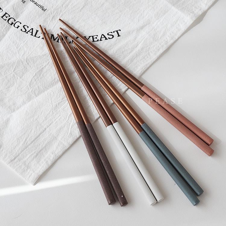 樺の木先細箸　23センチ　朱　30膳セット 樺の木先細箸 23センチ 朱 30膳セット 樺の木先細箸 23センチ 朱 30膳