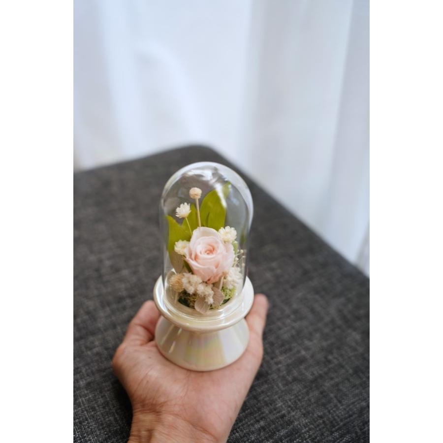 小さなガラスドーム プリザーブドフラワー仏花 お供え花 （ お悔み お