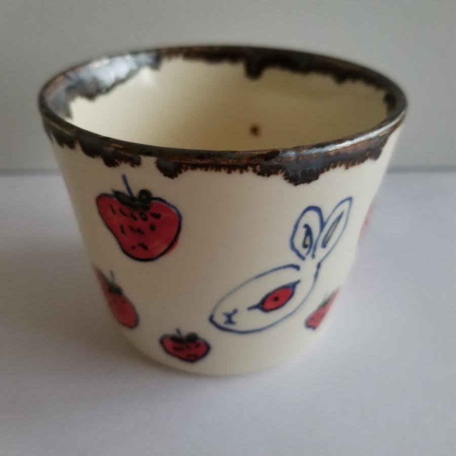 Chato イチゴうさぎカップ 4 Cha026 ペチカ雑貨店 通販 Yahoo ショッピング