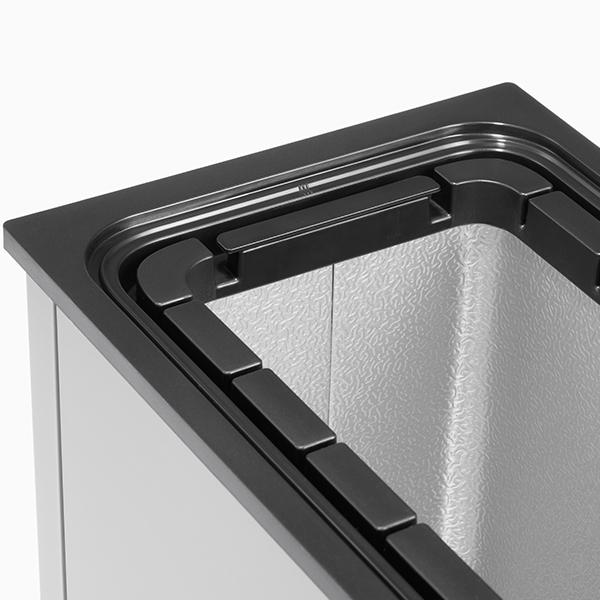 SANKA クリーンボックス CLEAN BOX 冷やすゴミ箱 新モデル シルバー