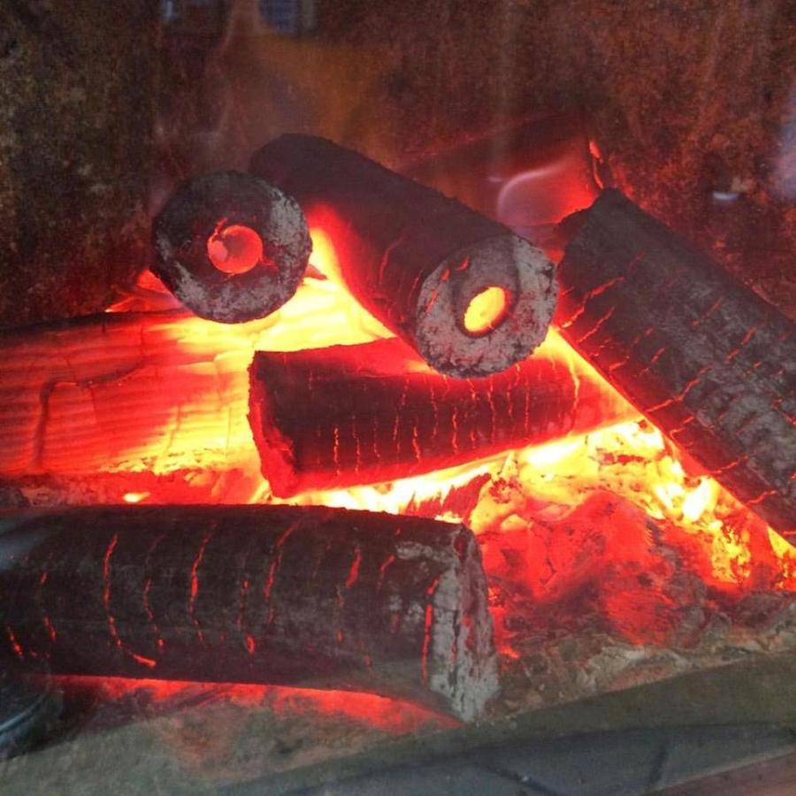 薪燃料 モミガライト 山形県小国町産 25kg 一箱 薪ストーブ・焚き火 
