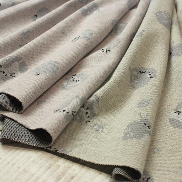 ニット 生地 ニットジャガード ゴロゴロひなたぼっこアニマル