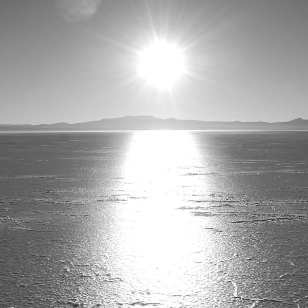 横長 壁掛け インテリア アートパネル ウユニ塩湖 モノクロ おしゃれ 写真 絵画 ポスター B900 210 003 アートパネル専門店 Pengiiino 通販 Yahoo ショッピング