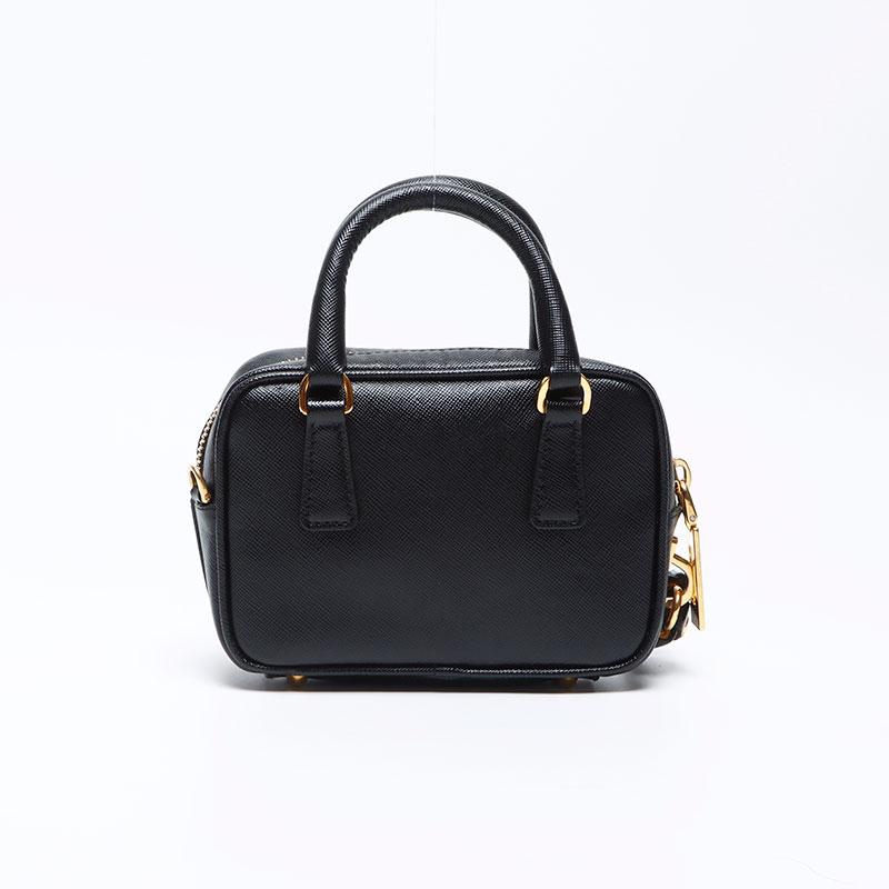 プラダ ショルダーバッグ サフィアーノレザー×ナイロン A4可 三角ロゴ 黒 楽天市場】【未使用品】 プラダ ショルダーバッグ リナイロン