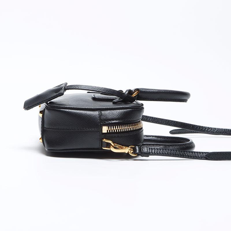 PRADA（プラダ） ショルダーバッグ ミニ サフィアーノ 2way 三角ロゴ