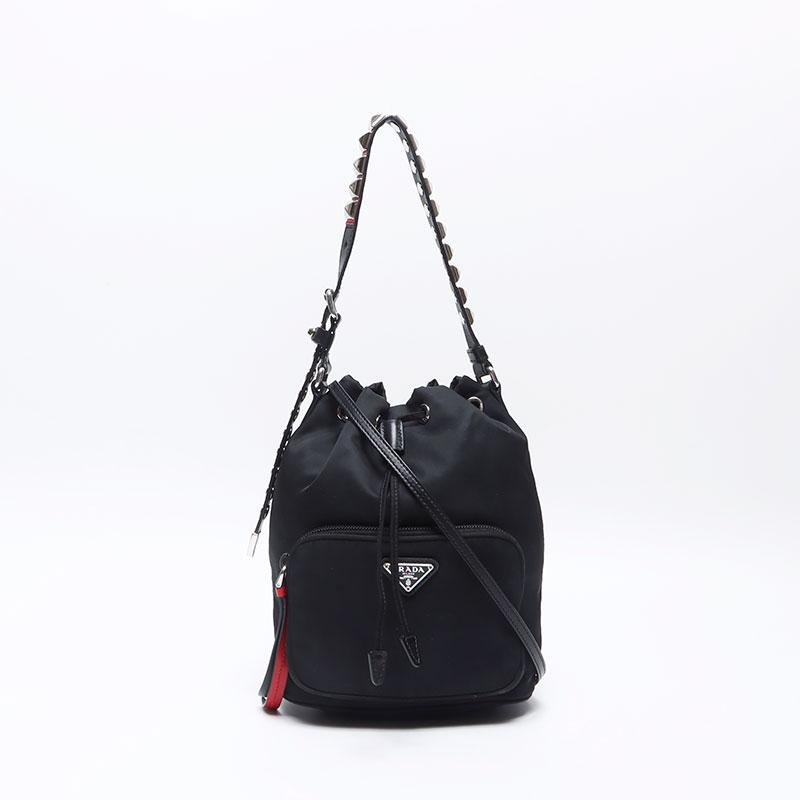 PRADA（プラダ） ショルダーバッグ トライアングルロゴ ナイロン