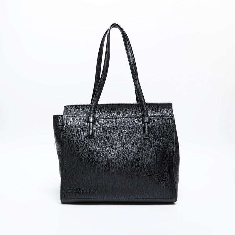 サルヴァトーレフェラガモ Salvatore Ferragamo ショルダーバッグ 
