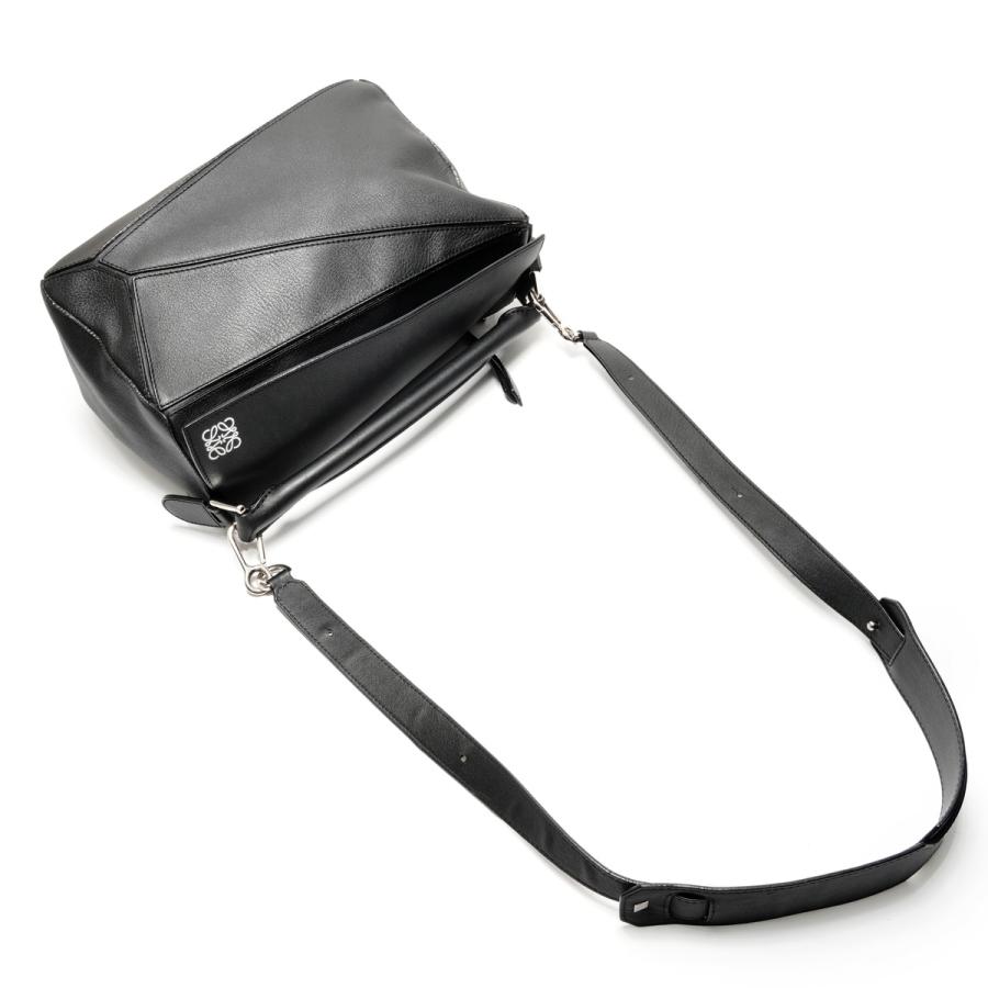 LOEWE（ロエベ） ショルダーバッグ パズル レザー ミディアム ブラック