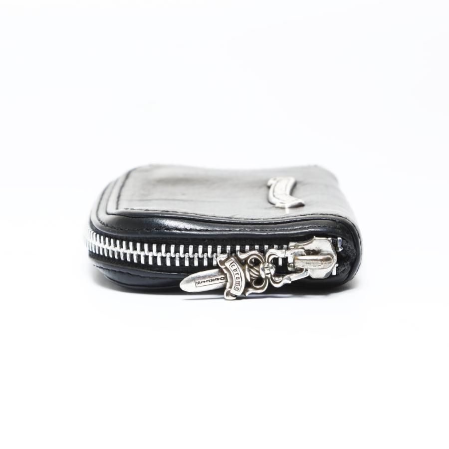 クロムハーツ CHROME HEARTS コインケース レザー スクロールロゴ ダガー ラウンドジップ コインケース ブラック【中古】の画像