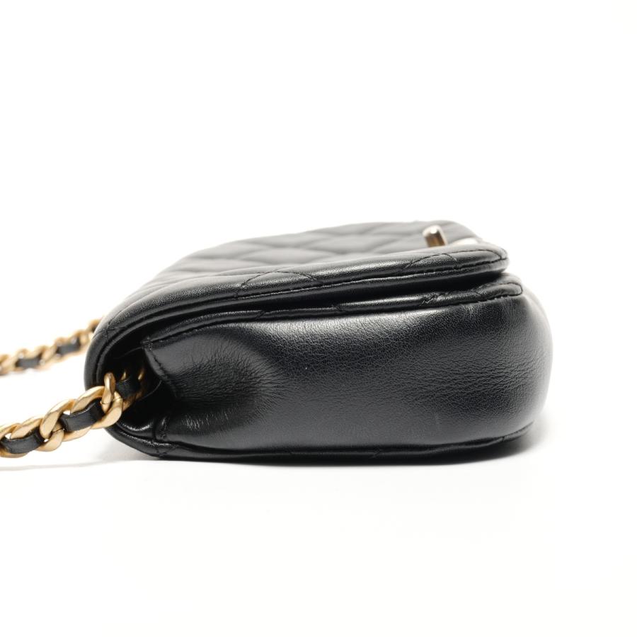 CHANEL（シャネル） ショルダーバッグ マトラッセ ラムスキン チェーン