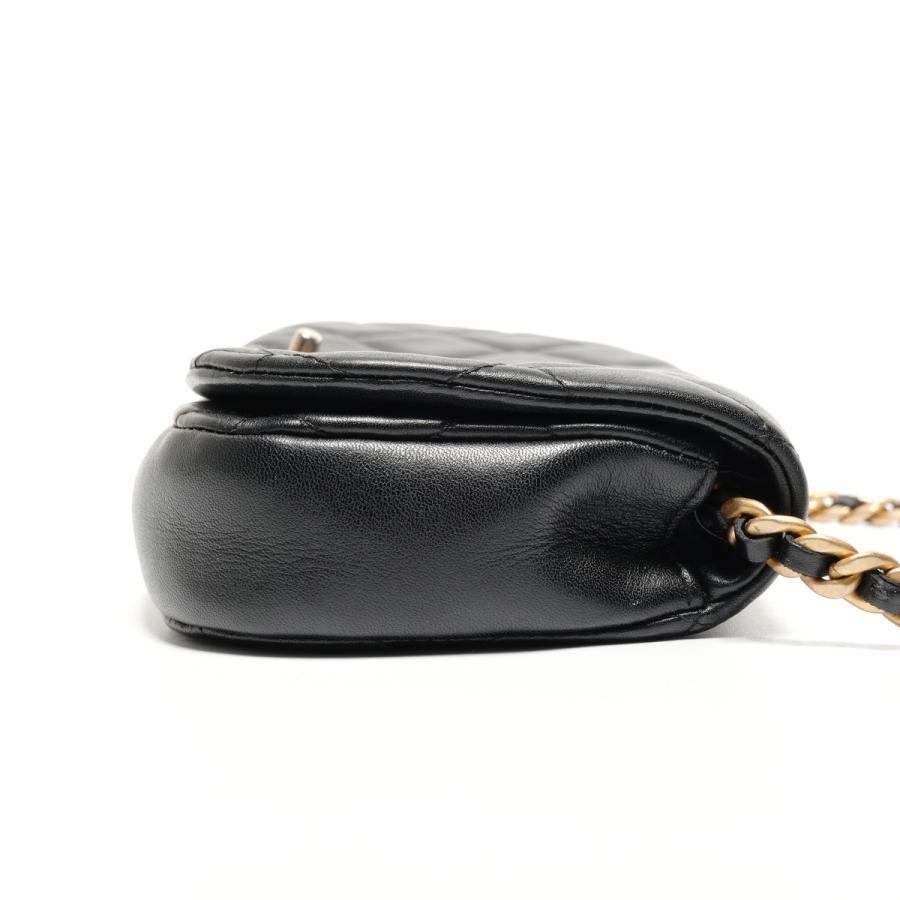 CHANEL（シャネル） ショルダーバッグ マトラッセ ラムスキン チェーン