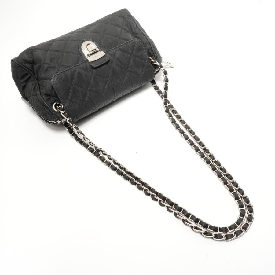 【新品未使用】PRADA キルティングナイロン ショルダーバッグ PRADA（プラダ） ショルダーバッグ ナイロン キルティング ブラック
