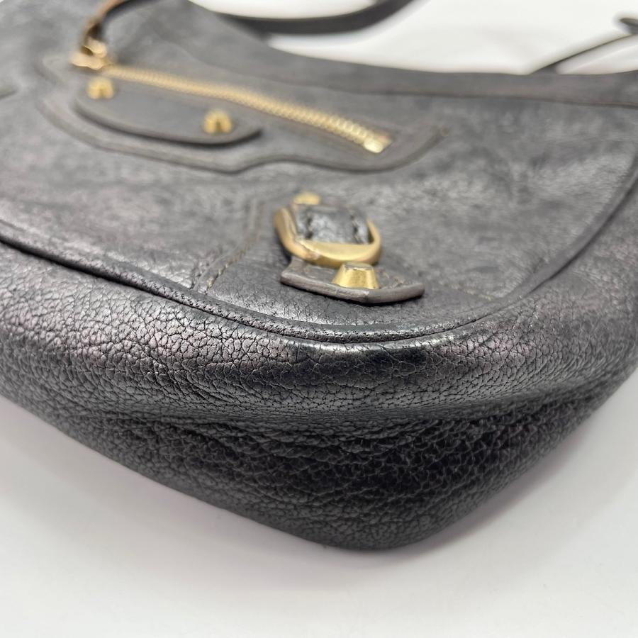 BALENCIAGA（バレンシアガ） ショルダーバッグ レザー ザ ヒップ 