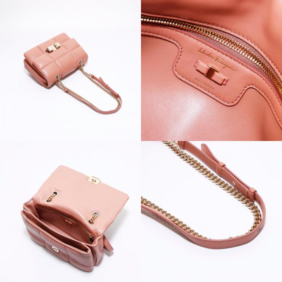 サルヴァトーレフェラガモ Salvatore Ferragamo ショルダーバッグ 