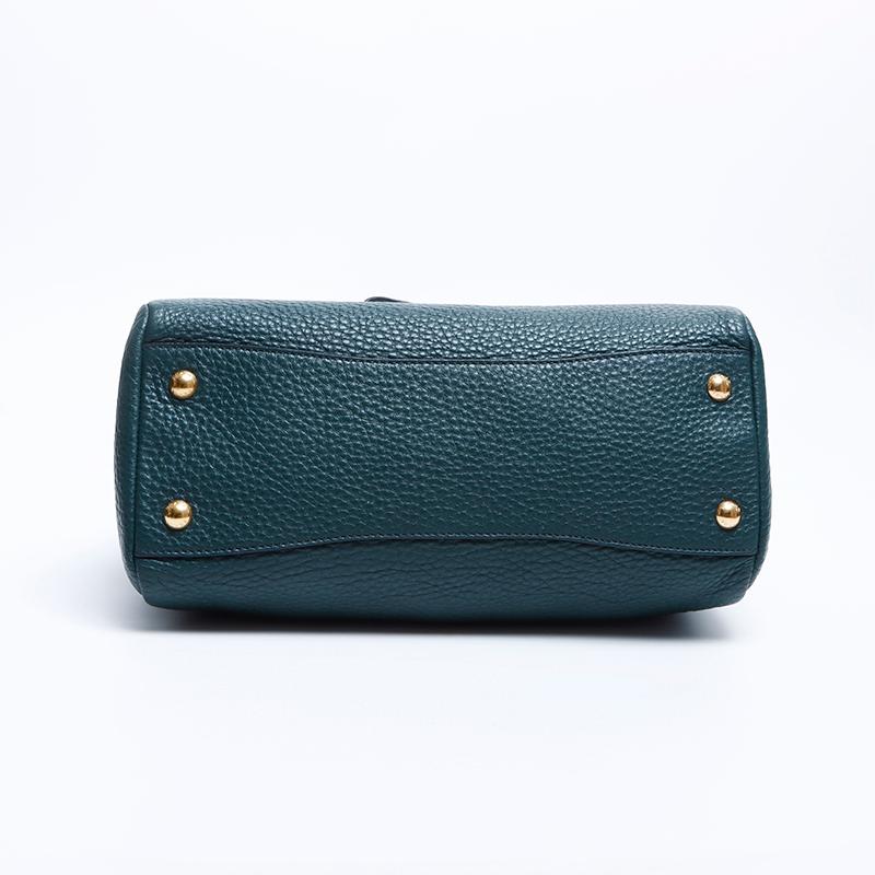 プラダ レザー 2wayショルダーバッグ グリーン 正規品 中古・古着通販】PRADA (プラダ) PRADA ショルダーバッグ グリーン