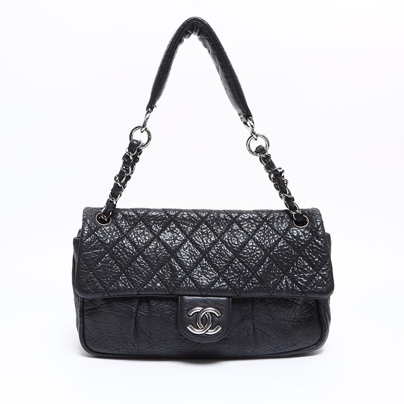 シャネル CHANEL ショルダーバッグ 12番台 マトラッセ チェーン シルバー金具 ブラック