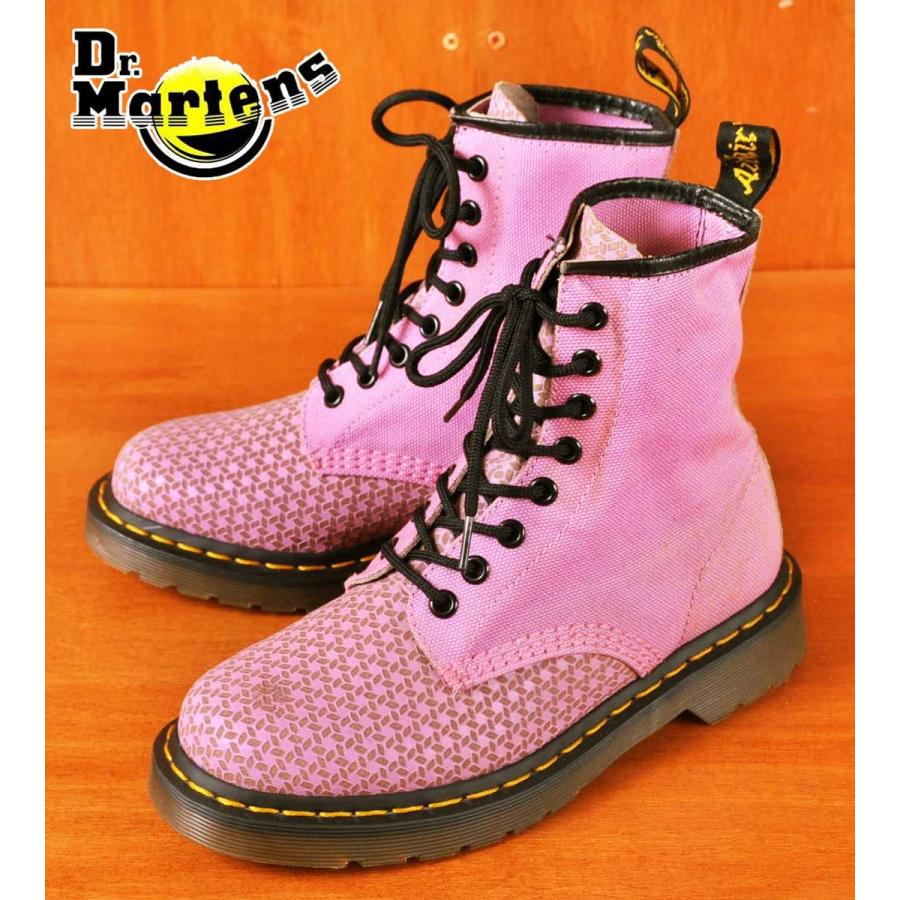 Dr.martens ドクターマーチン 8ホールブーツ ピンク 型押し模様レザー