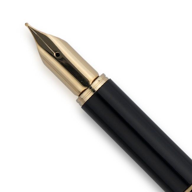 SHEAFFER シェーファー 1990-91年廃盤商品 TRZ 万年筆 ゴールド SHEAFFER シェーファー 1990-91年廃盤商品 TRZ 万年筆 ゴールド