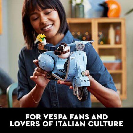 LEGO Vespa 125 10298 Model Building Kit; Build a Detailed Displayable Model of a Vintage Italian Icon with This Building Set for Adults (1，106 Pieces)
