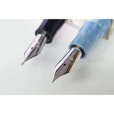 ≪即日発送可能≫レオナルド オフィチーナ イタリアーナ　万年筆　 モーメント・ゼロ　14金ペン先　Ｆ（細字） 名入れ不可 |  | 02