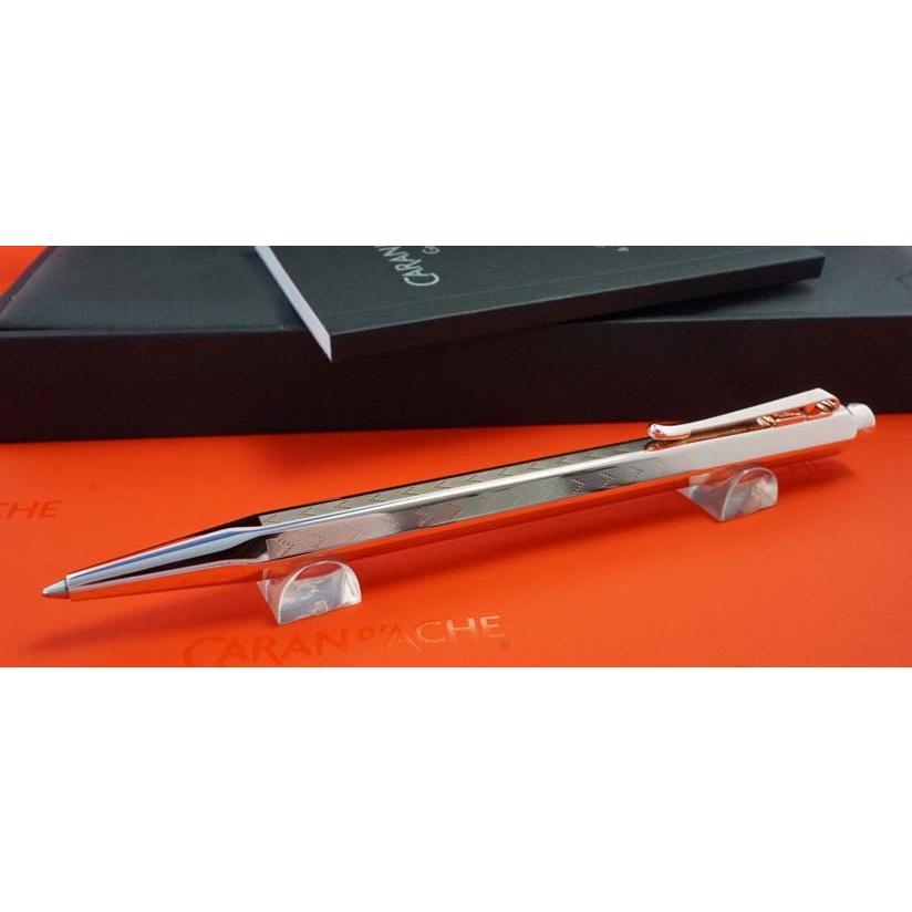 CARAN d'ACHE（カランダッシュ） ボールペン エクリドール シェブロン