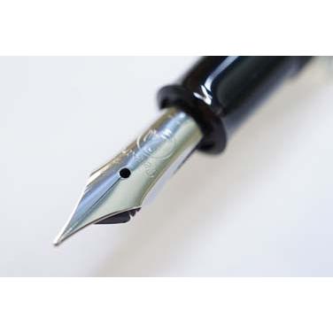 ≪在庫あり 名入れ特急便(名入れ無しなら即日発送可)≫ペリカン　万年筆　クラシック　Ｍ２０５　黒 名入れ有料 | Pelikan（筆記具） | 02