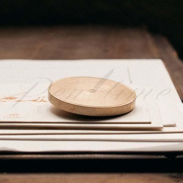 ワイスタジオ　物外　ペーパーウェイト　真鍮　ＹＳ−ＳＴＡＴ−０６ 名入れ不可 | 