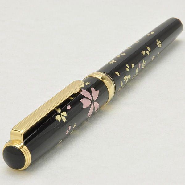＊　プラチナ　金沢箔万年筆　桜吹雪柄　中字　ペン先18K プラチナ万年筆 万年筆 金沢箔万年筆 桜吹雪 PTL-20000H-52 PLATINUM