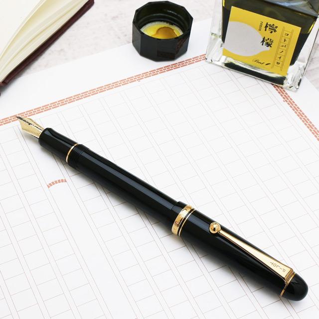 PILOT 万年筆 株主優待　カスタム 74 パイロット　CUSTOM74 PILOT（パイロット） 万年筆 カスタム74 ブラック FKKN-12SR-B ギフト