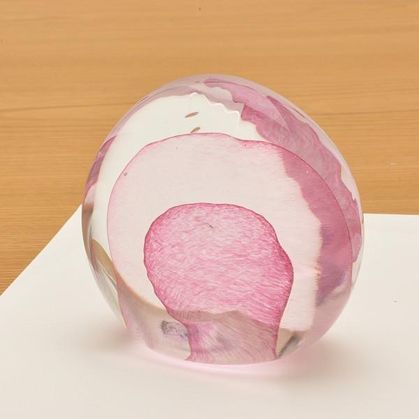 ペーパーウェイト Pent ペント by 色工房 まりも 山毬 やままり 桃