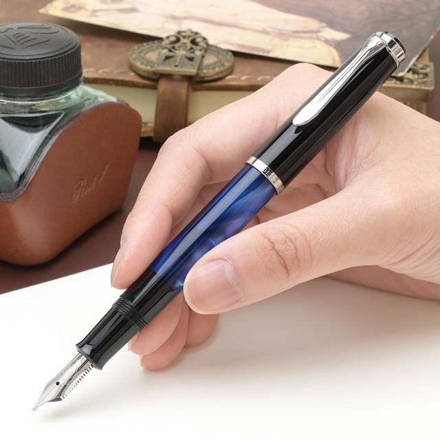 Pelikan（ペリカン） 万年筆 名入れ クラシックトラディショナル205