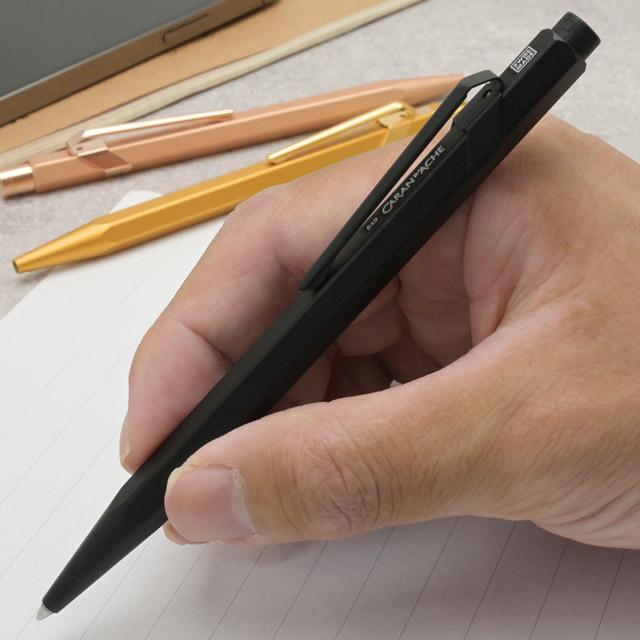 CARAN d'ACHE（カランダッシュ） ボールペン 名入れ 849 プレミアム