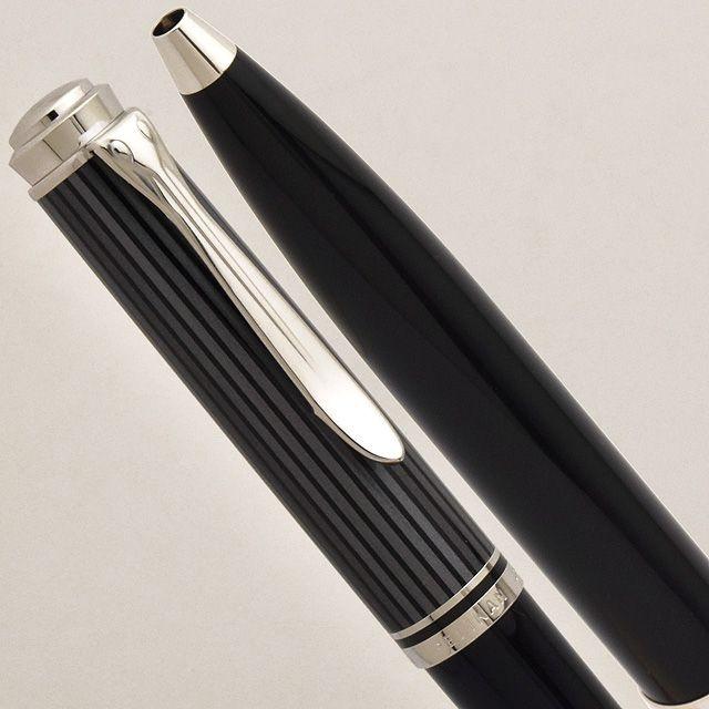PELIKAN SOUVERANペリカン ボールペン 名前入り B182 Pelikan（ペリカン） ボールペン 名入れ スーベレーン K800 Pelikan