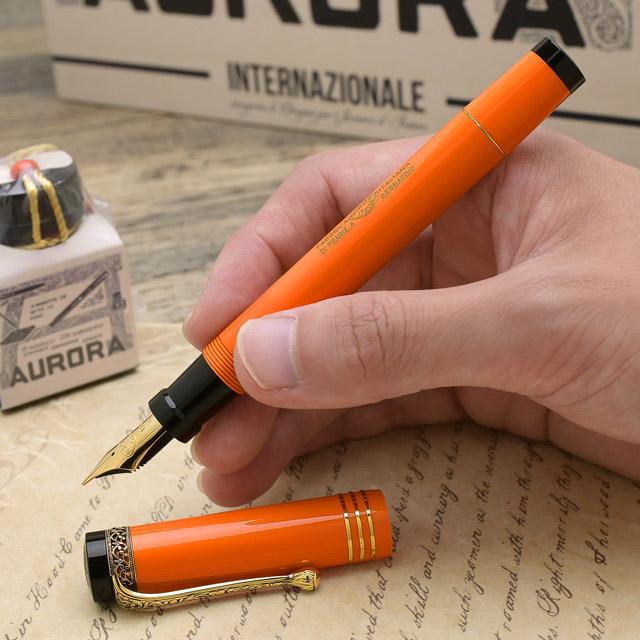 AURORAアウロラ 限定品 万年筆 インテルナツィオナーレ アランチョ 19A-O プレゼント ギフト 父の日2026 爆買の画像