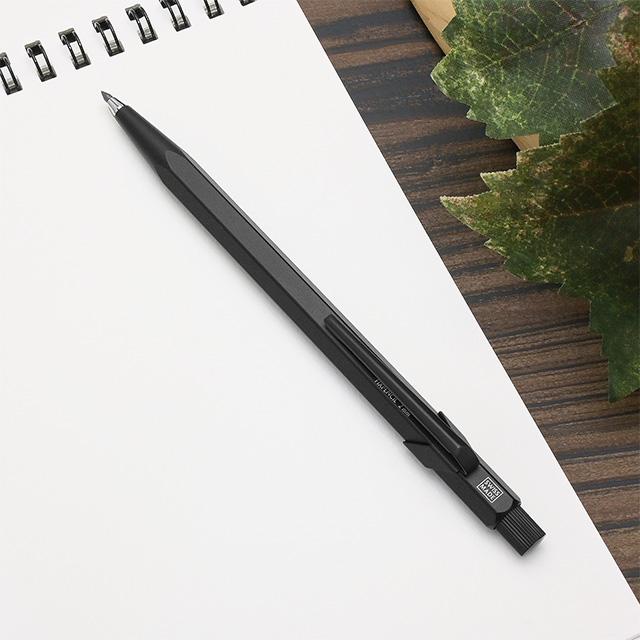 CARAN d'ACHE（カランダッシュ） フィックスペンシル ブラック