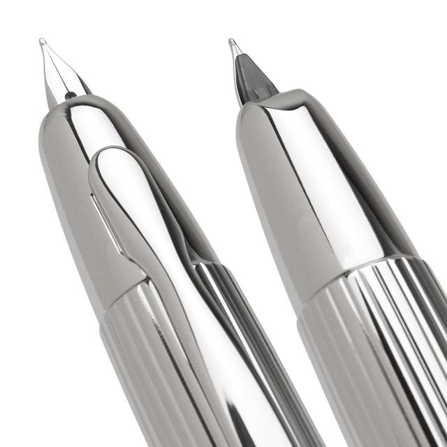 キャップレス　万年筆　PILOT ストライプ　18KT キャップレス 万年筆 パイロット ストライプ PILOT ノック式 18k