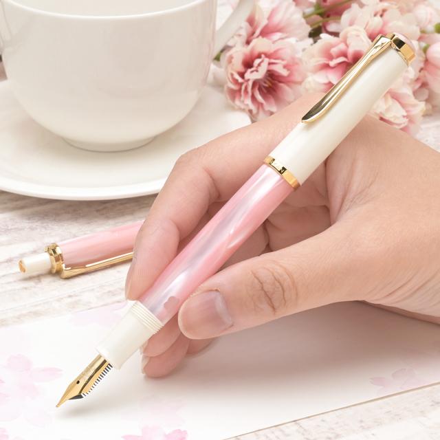 ペリカン万年筆 特別生産品 ワールドフェスティバル　チェリーブロッサム ペリカン Pelikan 万年筆 2026 特別生産品 Classic クラシック Cherry