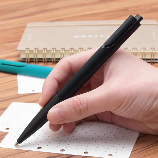 最終値下げ　未使用　ラクレームn 2026限定 ノト ボールペン 名入れ ラミー 2026 限定品 LAMY プレゼント ギフト