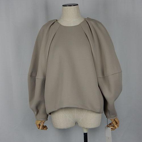 CLOCHE（クロッシェ） ランタンスリーブトップス ダンボール素材 立体