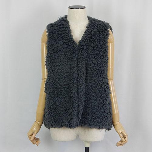 QTUME（クチューム）新着 ビッグカーリーファーベスト プードル