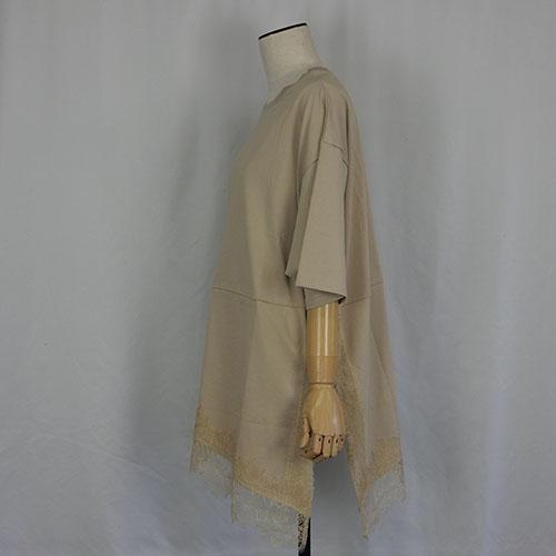 CLOCHE（クロッシェ）新着 ドッキングTシャツ 繊細なレース レースドッキングTシャツ アシメントリー 長めの丈の画像