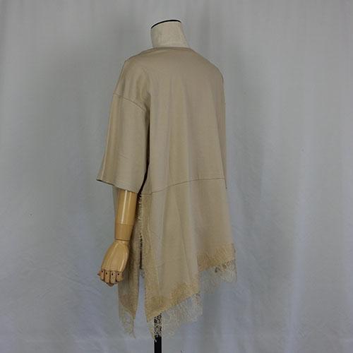 CLOCHE（クロッシェ）新着 ドッキングTシャツ 繊細なレース レースドッキングTシャツ アシメントリー 長めの丈の画像